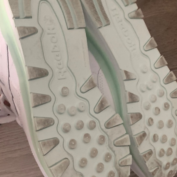 Reebok classics - Picture 2 of 5